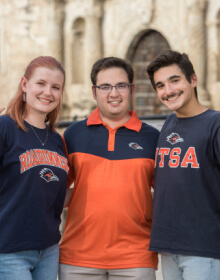 3 UTSA Students posing for photo